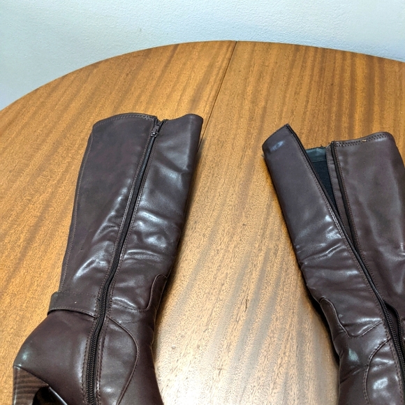 White Mountain Dark Brown Zip Up Heeled Boots With Buckle.  Size 6.  New. - Picture 10 of 11